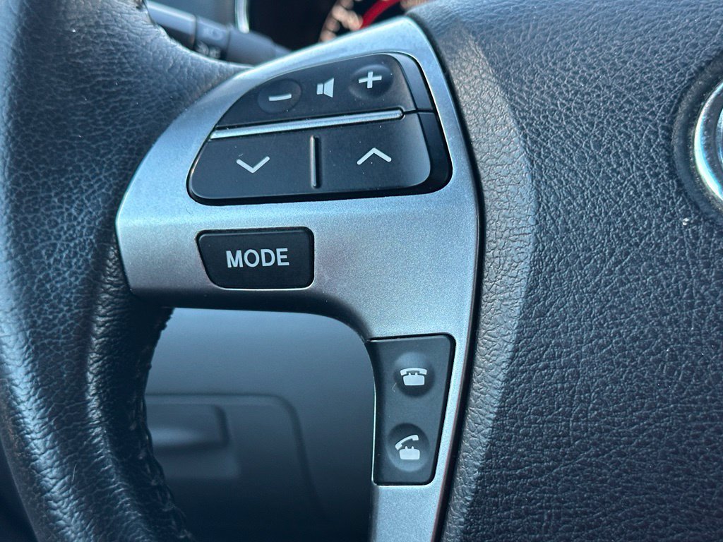 Used 2013 Silver Toyota Limited image 19