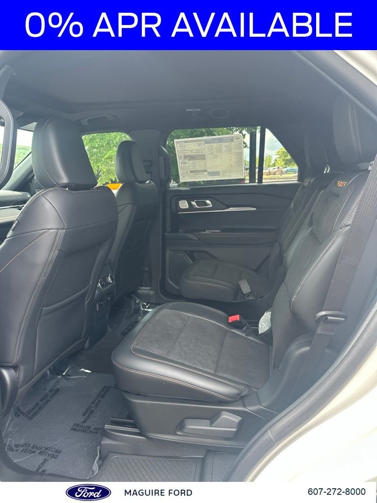 New 2026 White Metallic Ford Tremor® image 9