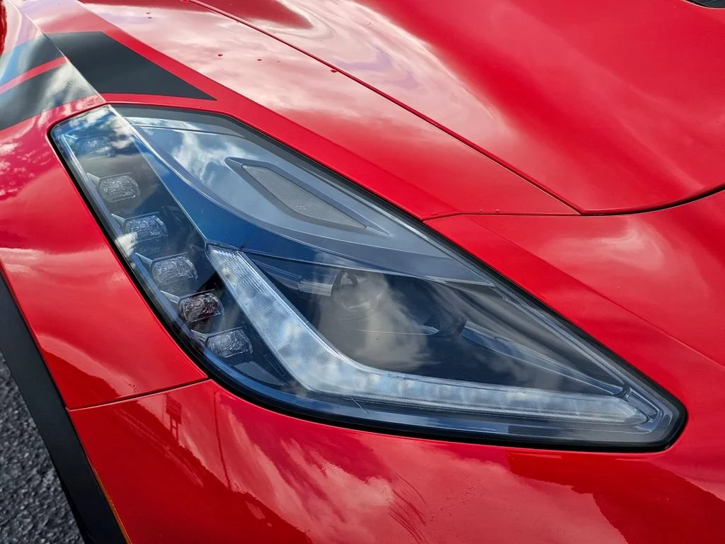 Used 2018 TORCH RED Chevrolet Grand Sport 1LT image 4