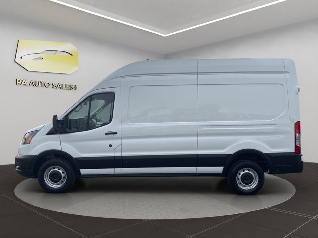 Used 2024 White Ford  image 4
