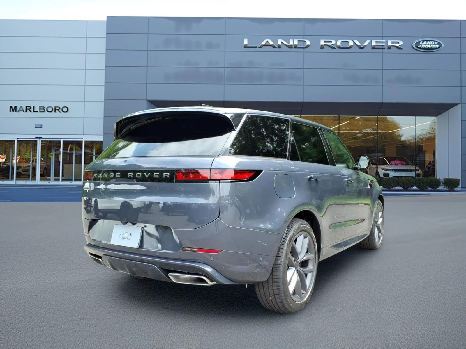 New 2026 Varesine Blue Land Rover Dynamic SE image 2