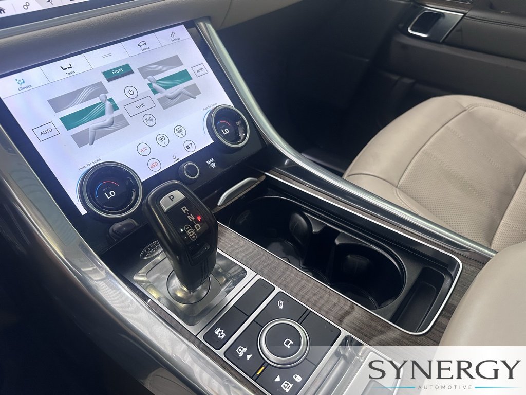 Used 2018 Byron Blue Metallic Land Rover HSE image 17