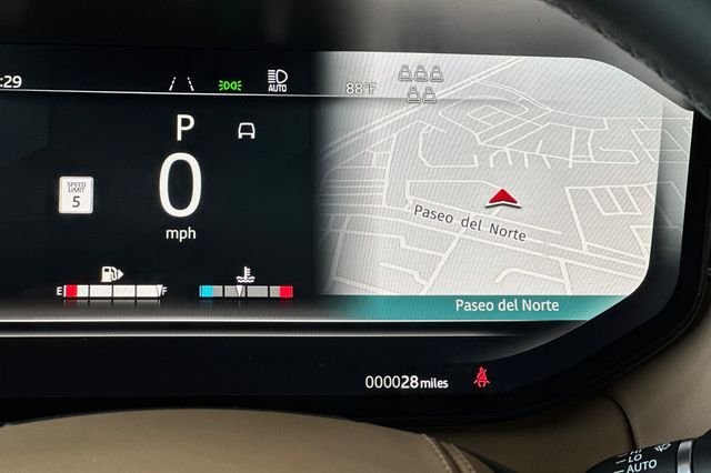 New 2026 Fuji White Land Rover SE image 26