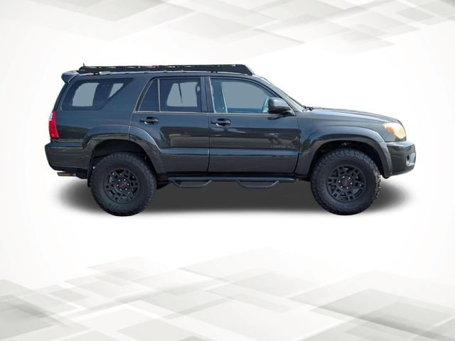 Used 2006  Toyota Limited image 3