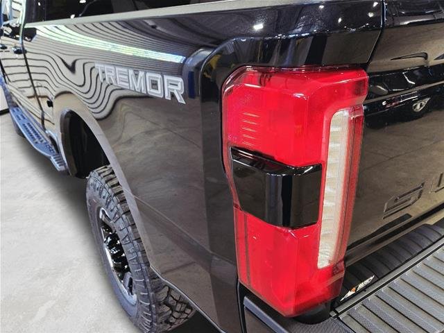 New 2026 Agate Black Metallic Ford F-250® Lariat® image 102