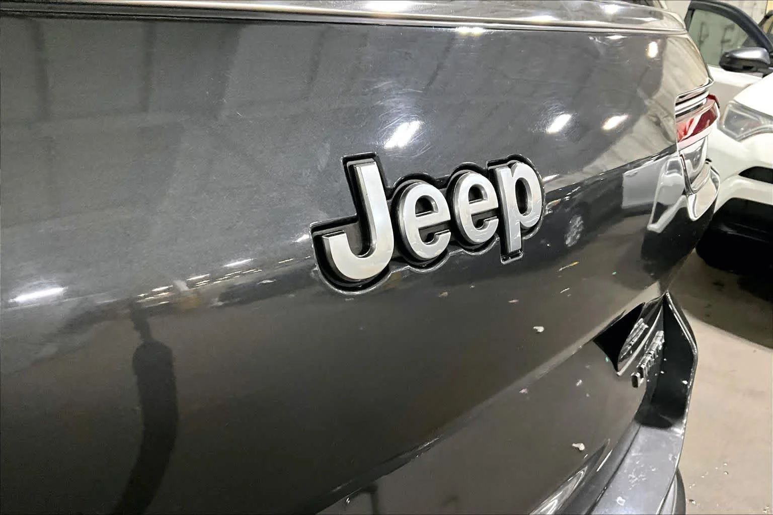 Used 2022 Baltic Gray Metallic Clearcoat Jeep Limited image 31