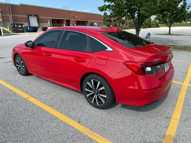 Used 2022 Red Honda EX image 5