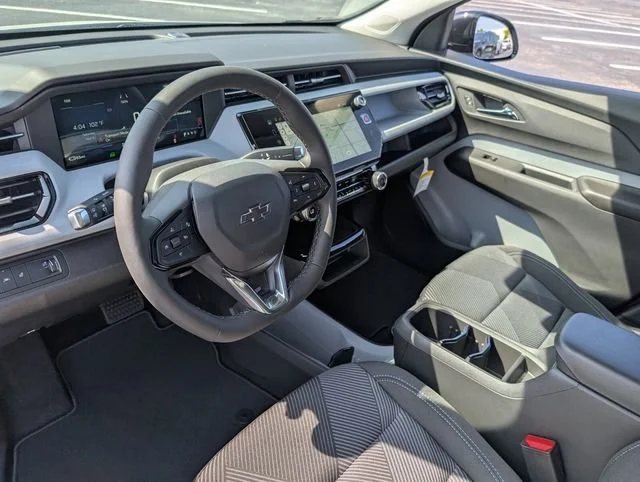 New 2027 Summit White Chevrolet LT image 6