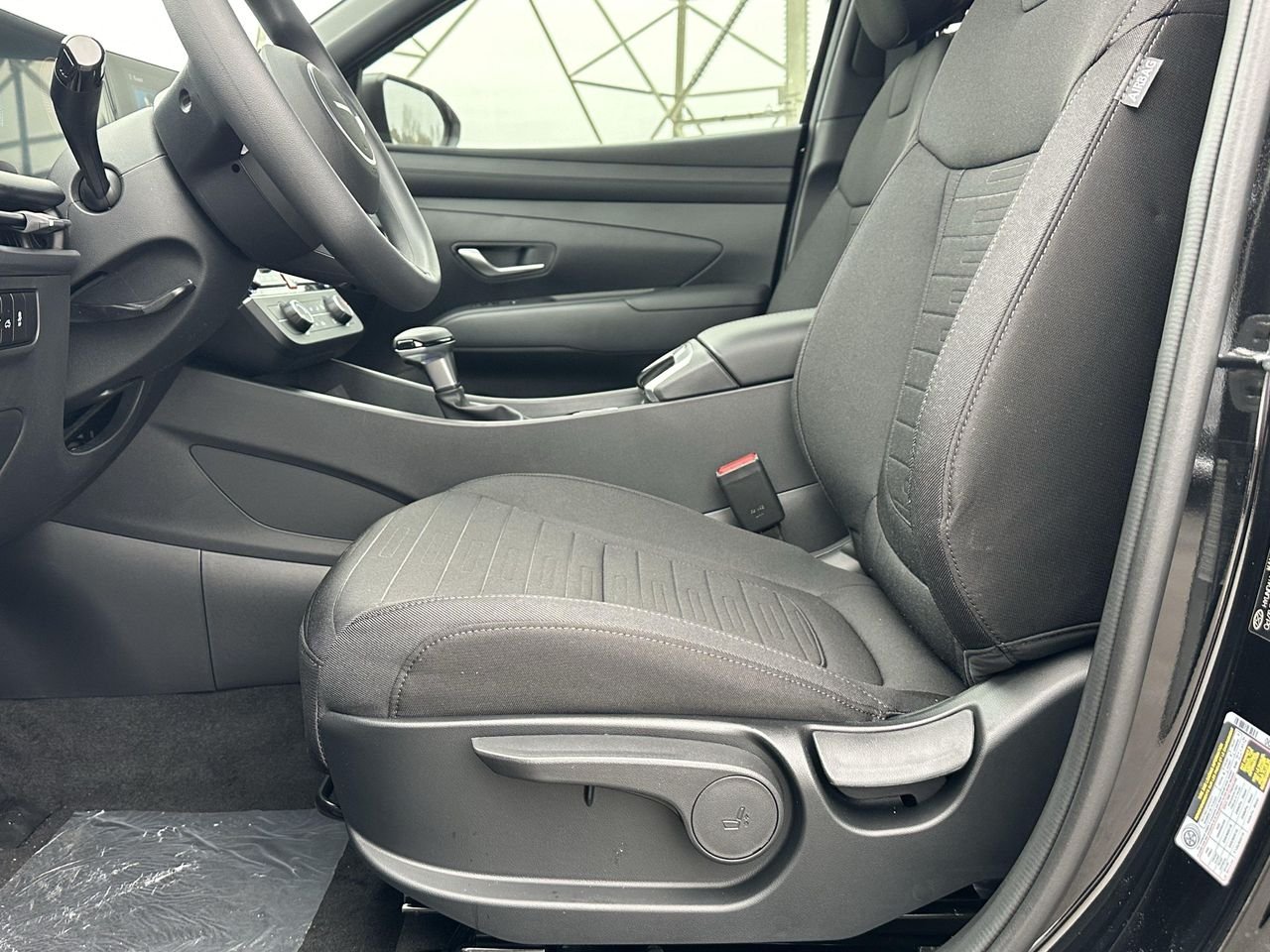 New 2026 Phantom Black Hyundai SE image 9