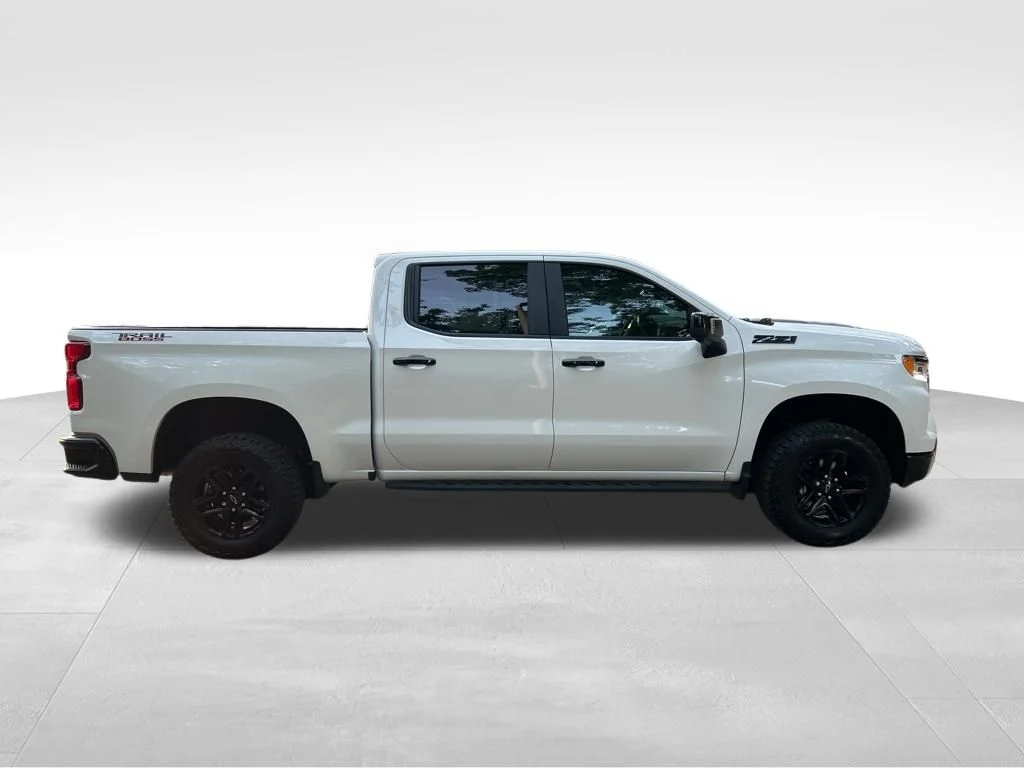 Used 2024 White Chevrolet LT Trail Boss image 7