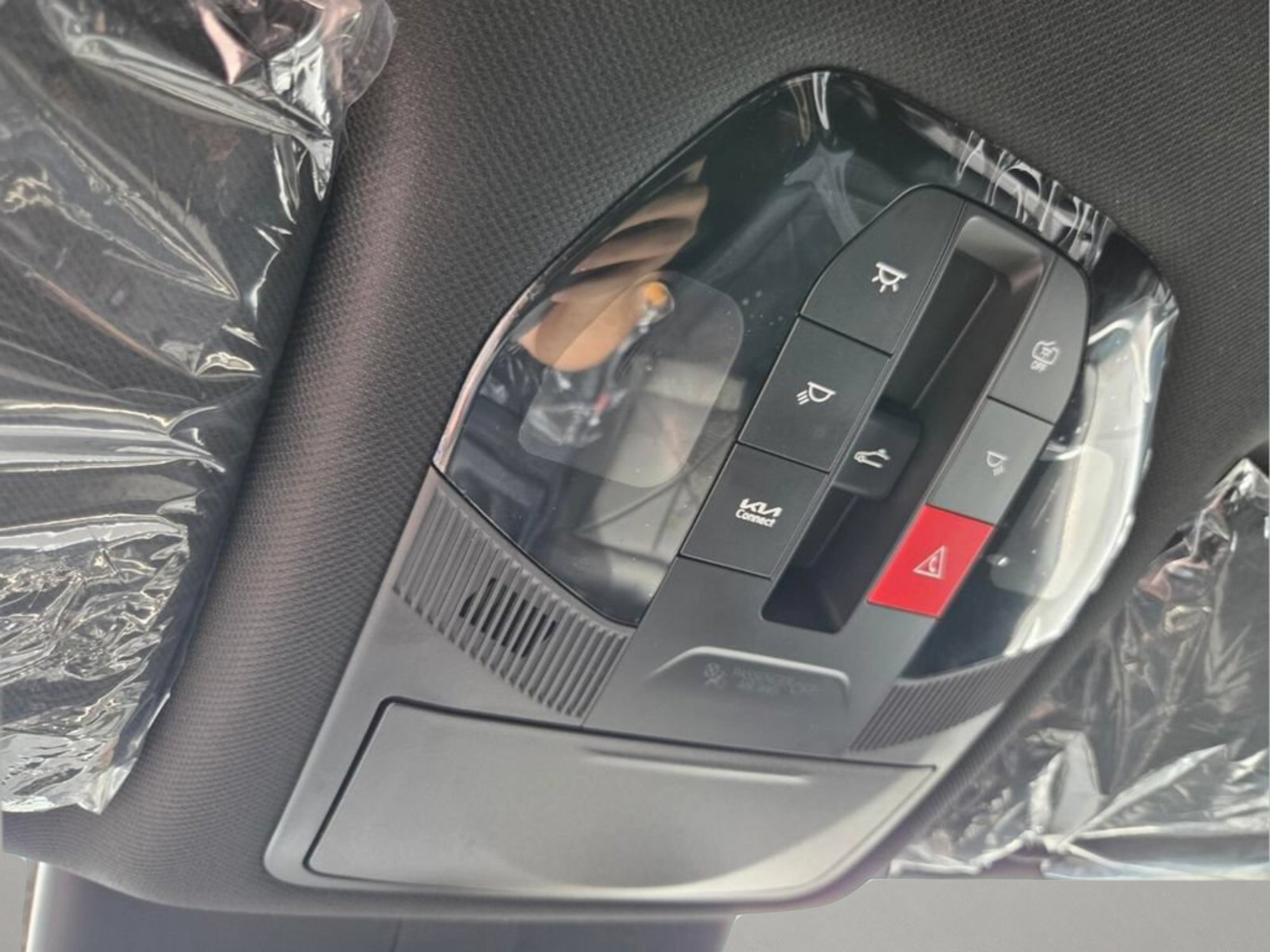 New 2027 Ivory Silver Kia EX image 25