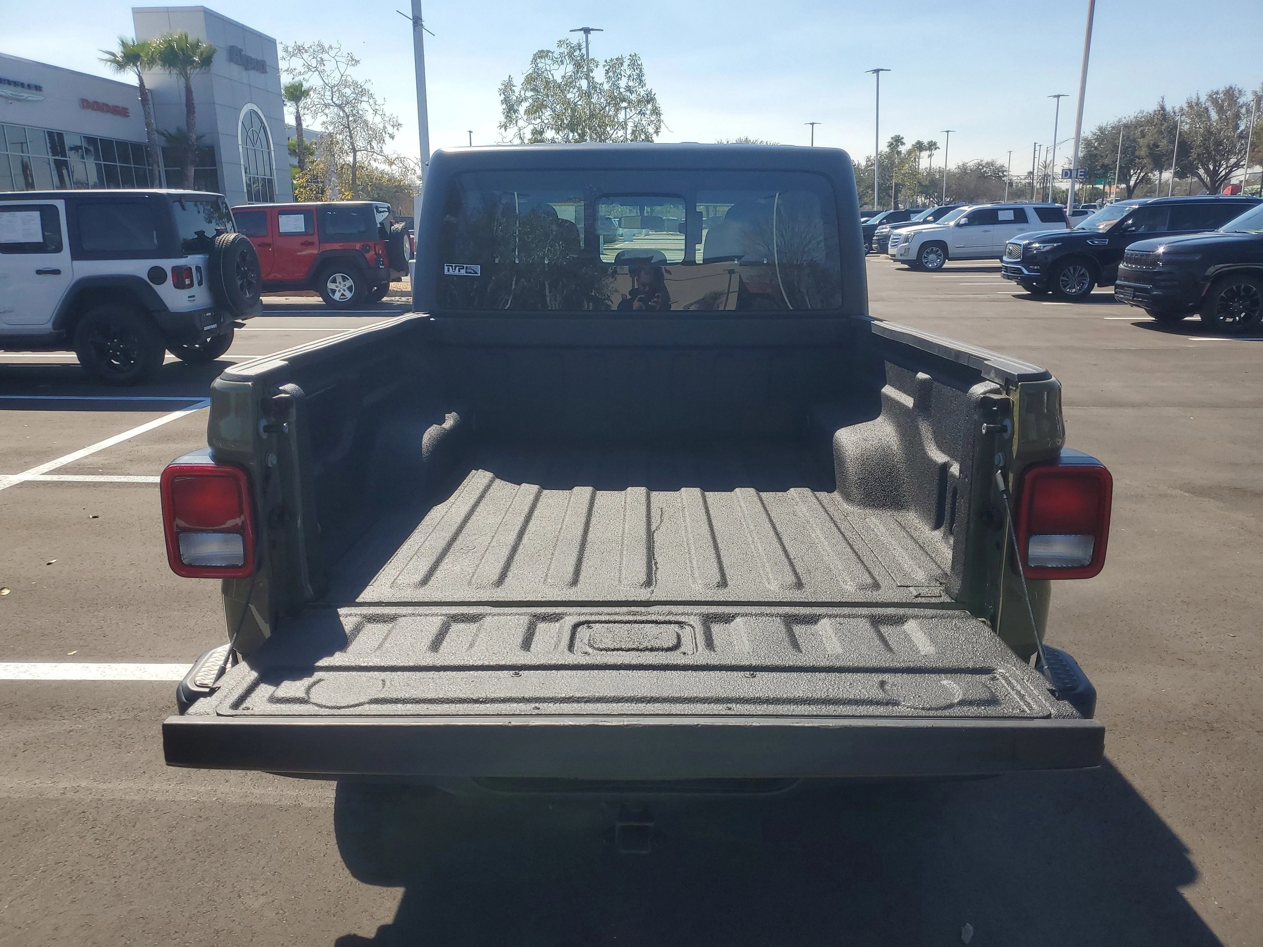 Used 2025 41 Jeep Sport image 10