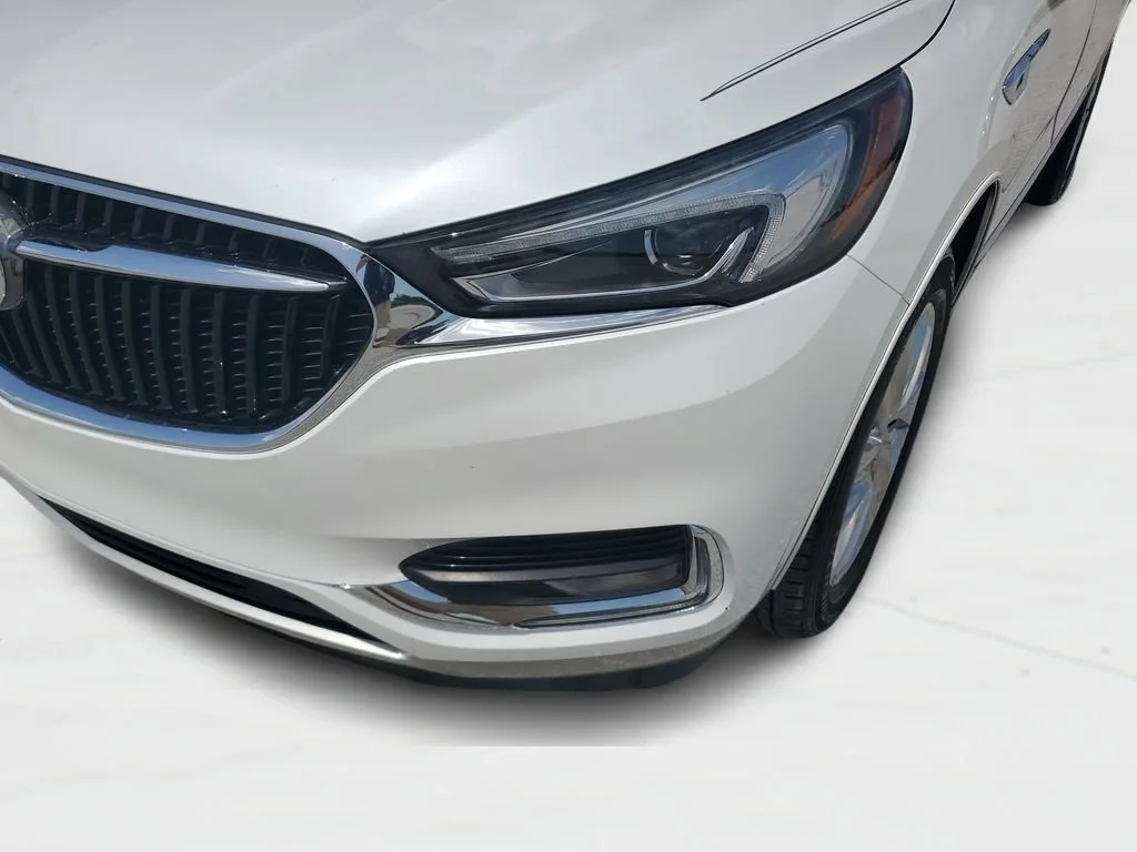 Used 2020 Includes Satin Nickel lower exterior accent color.) Buick Essence image 23