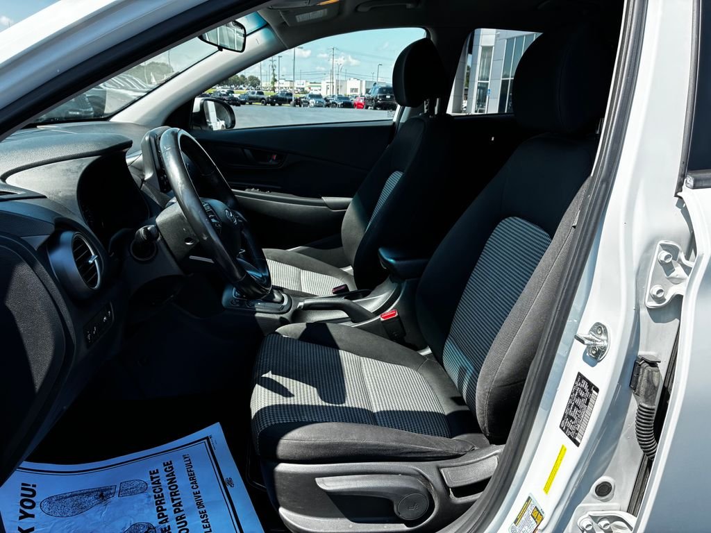 Used 2021 White Hyundai SEL image 8