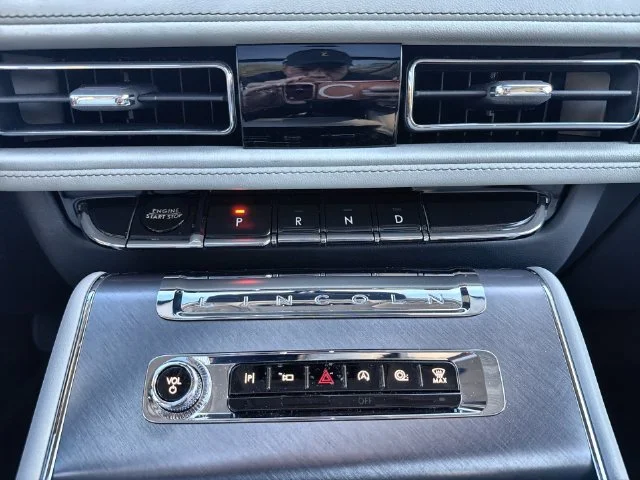 Used 2025 Gray Lincoln Premiere image 20