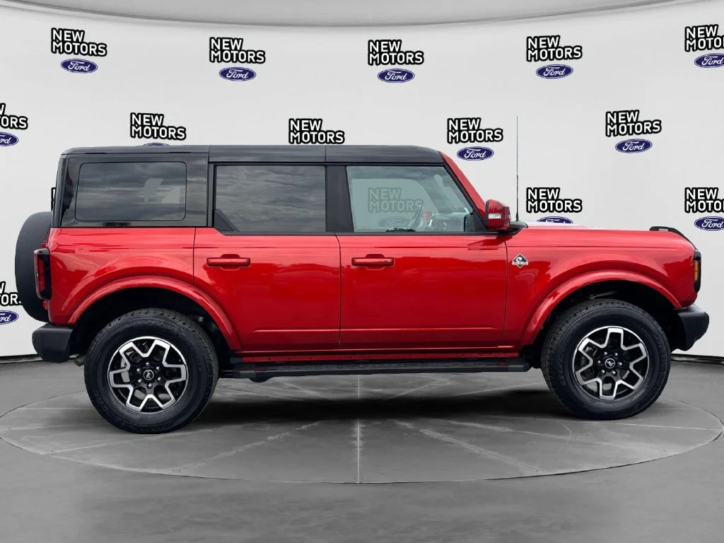 Used 2024 Chili Pepper Red Ford Outer Banks image 7