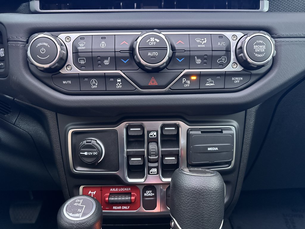 New 2026 Reign Jeep Mojave image 25