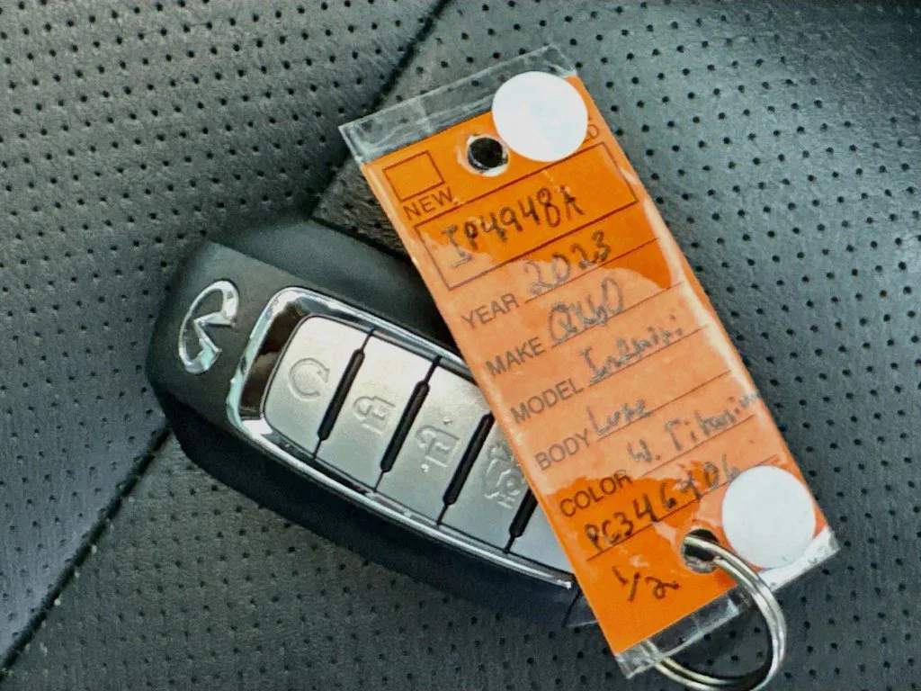 Certified Used 2023 Titanium INFINITI LUXE image 42