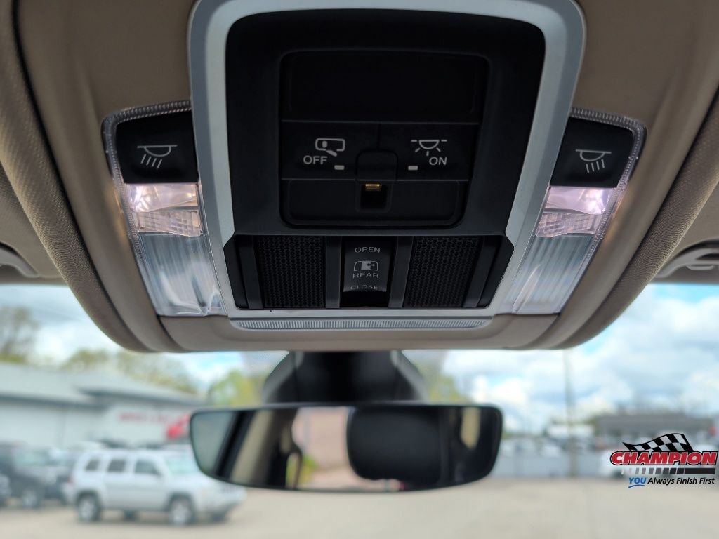 Used 2019 Red Ram Laramie image 25