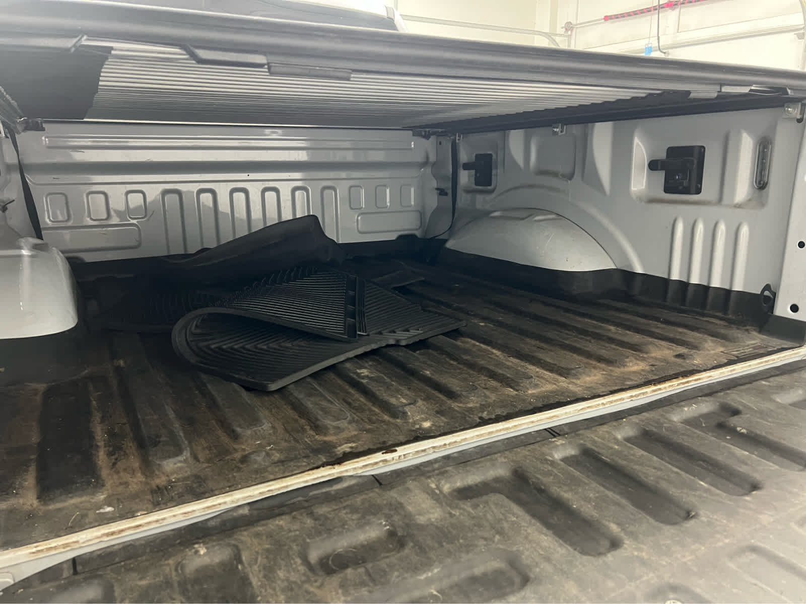 Used 2022 Space White Metallic Ford XLT image 8