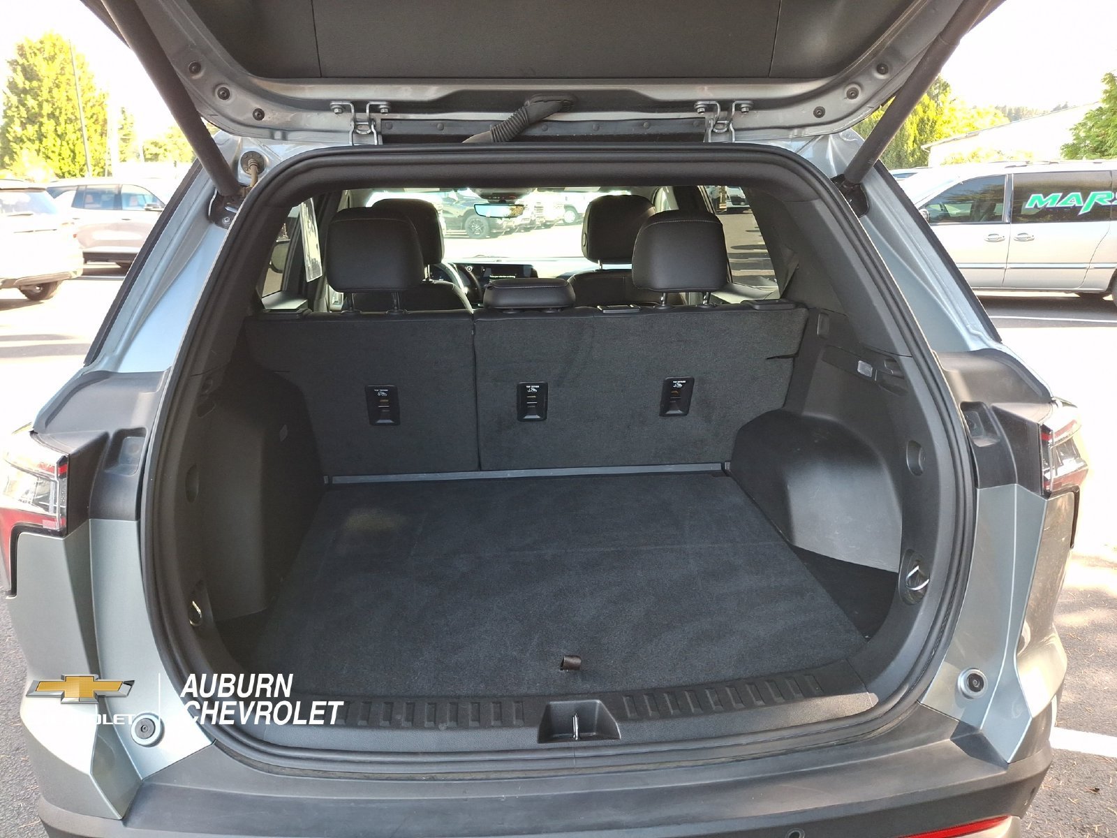 2025 Chevrolet Equinox LT - Photo 19