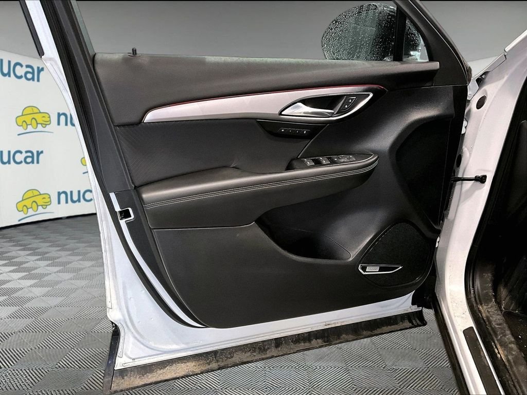 Used 2025 White Buick Sport Touring image 10