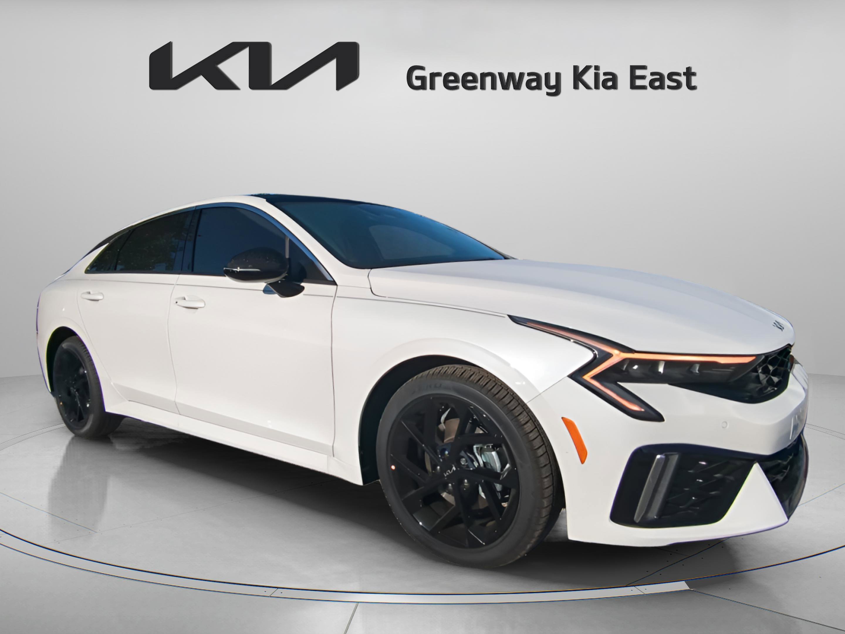 New 2026 Snow White Pearl Kia GT-Line image 3