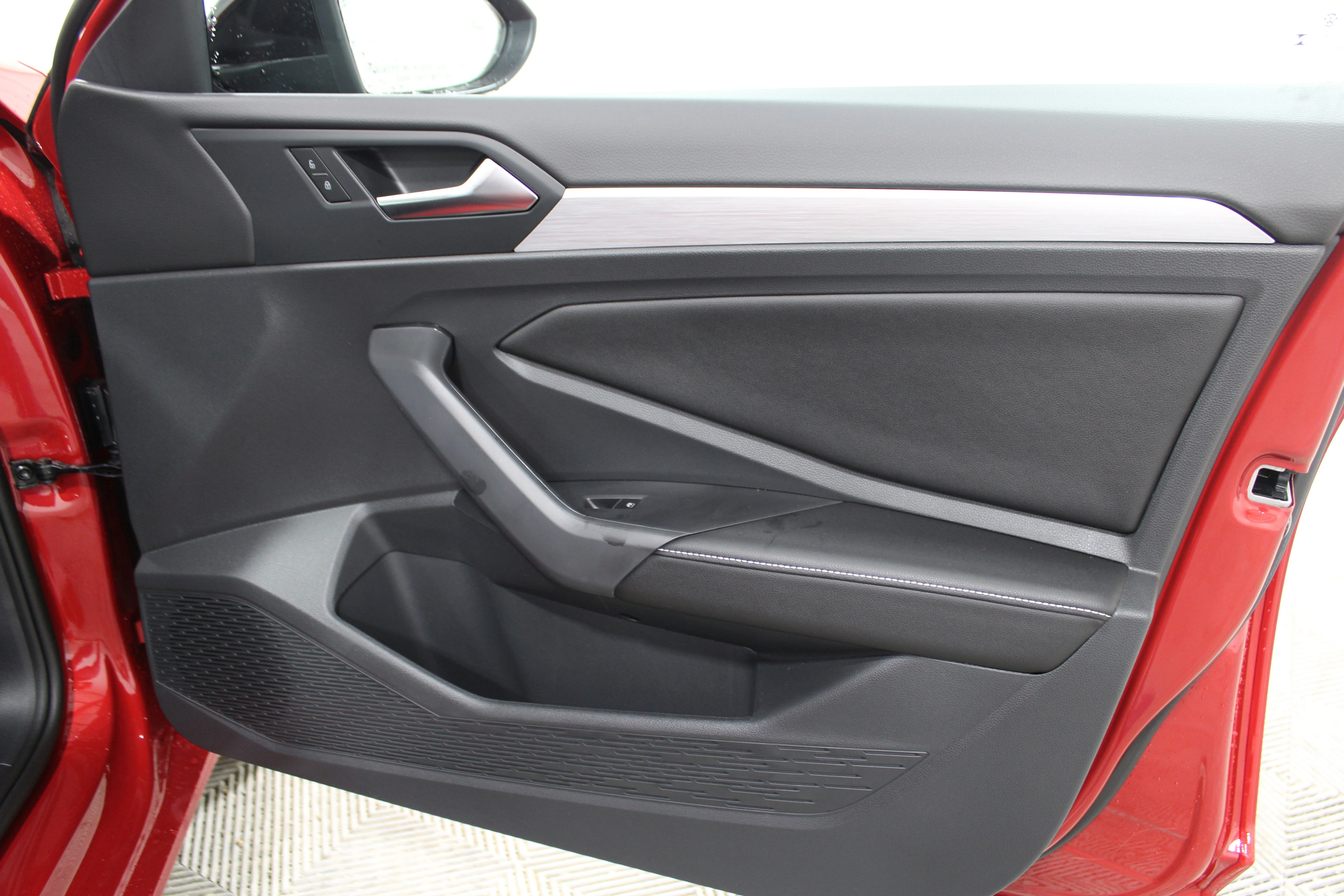 New 2026 Kings Red Metallic Volkswagen 1.5T Sport image 25
