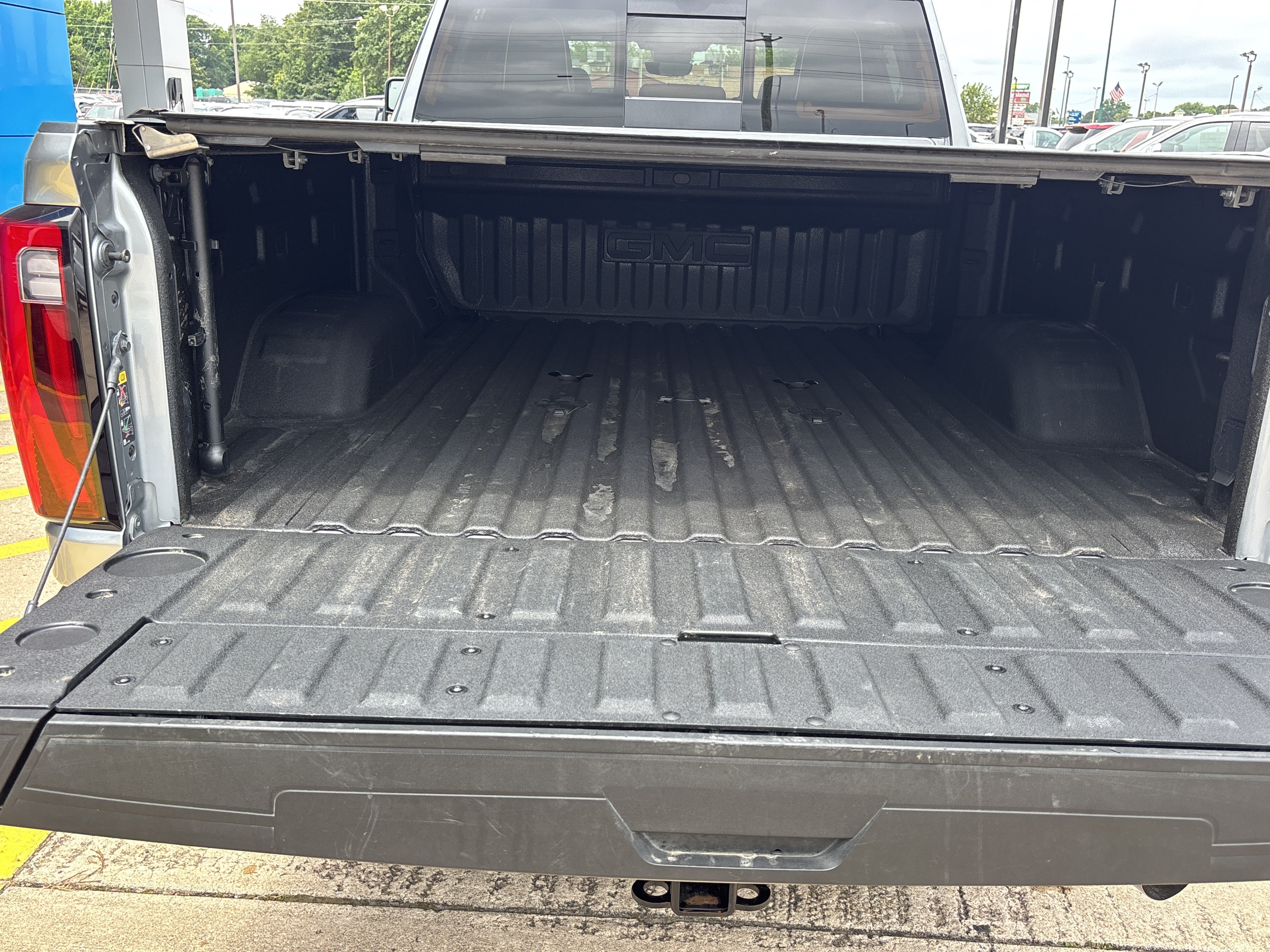 Used 2025 Sterling Metallic GMC Denali Ultimate image 6