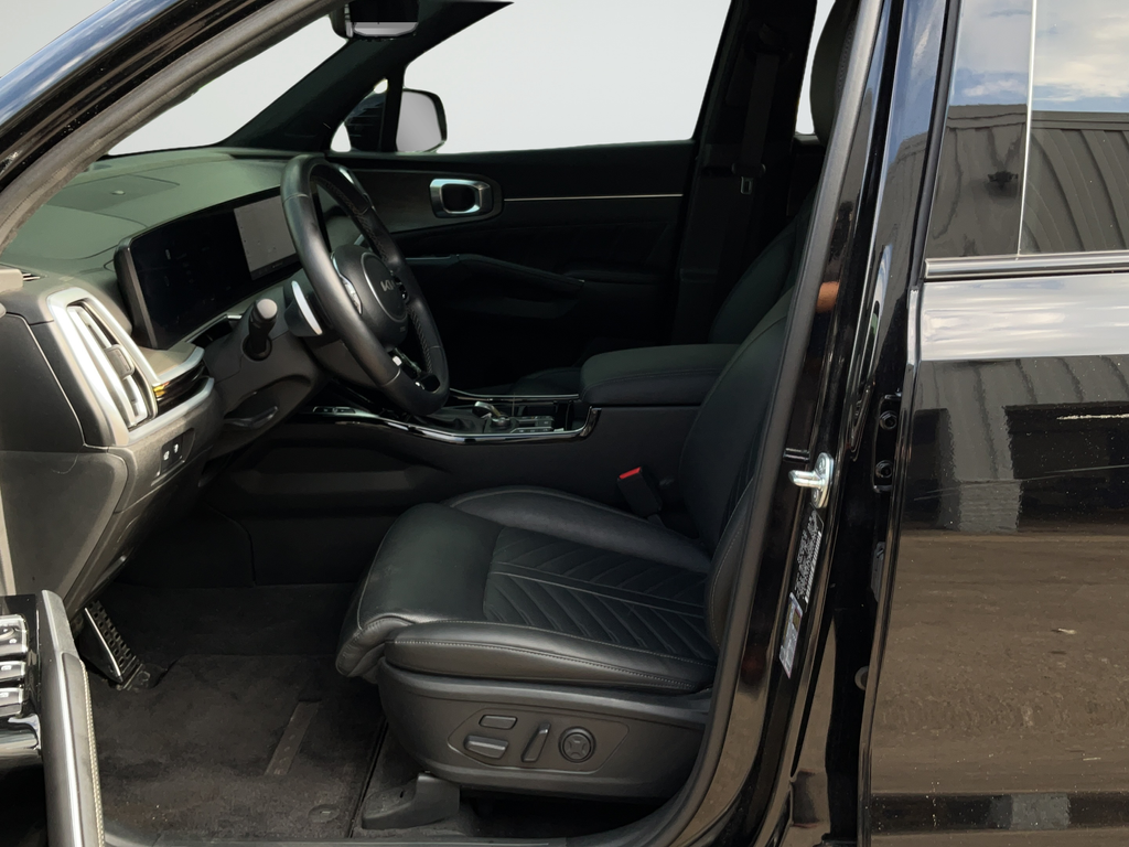 Used 2024 Black Kia X-Pro SX Prestige image 10