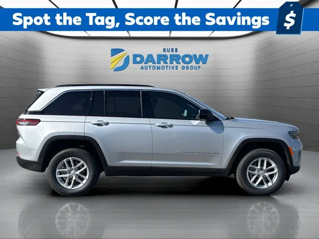 New 2026 Silver Zynith Exterior Paint Jeep Laredo X image 6