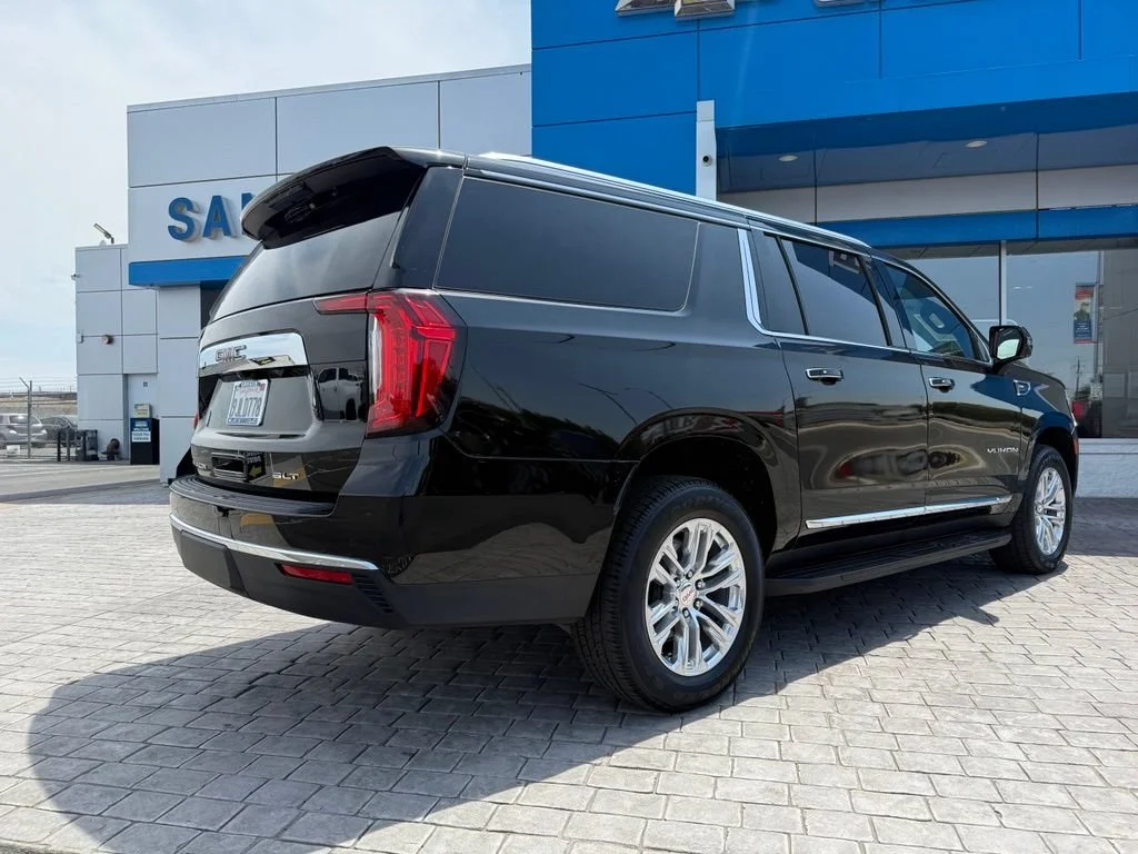 Used 2023 Onyx Black GMC SLT image 13