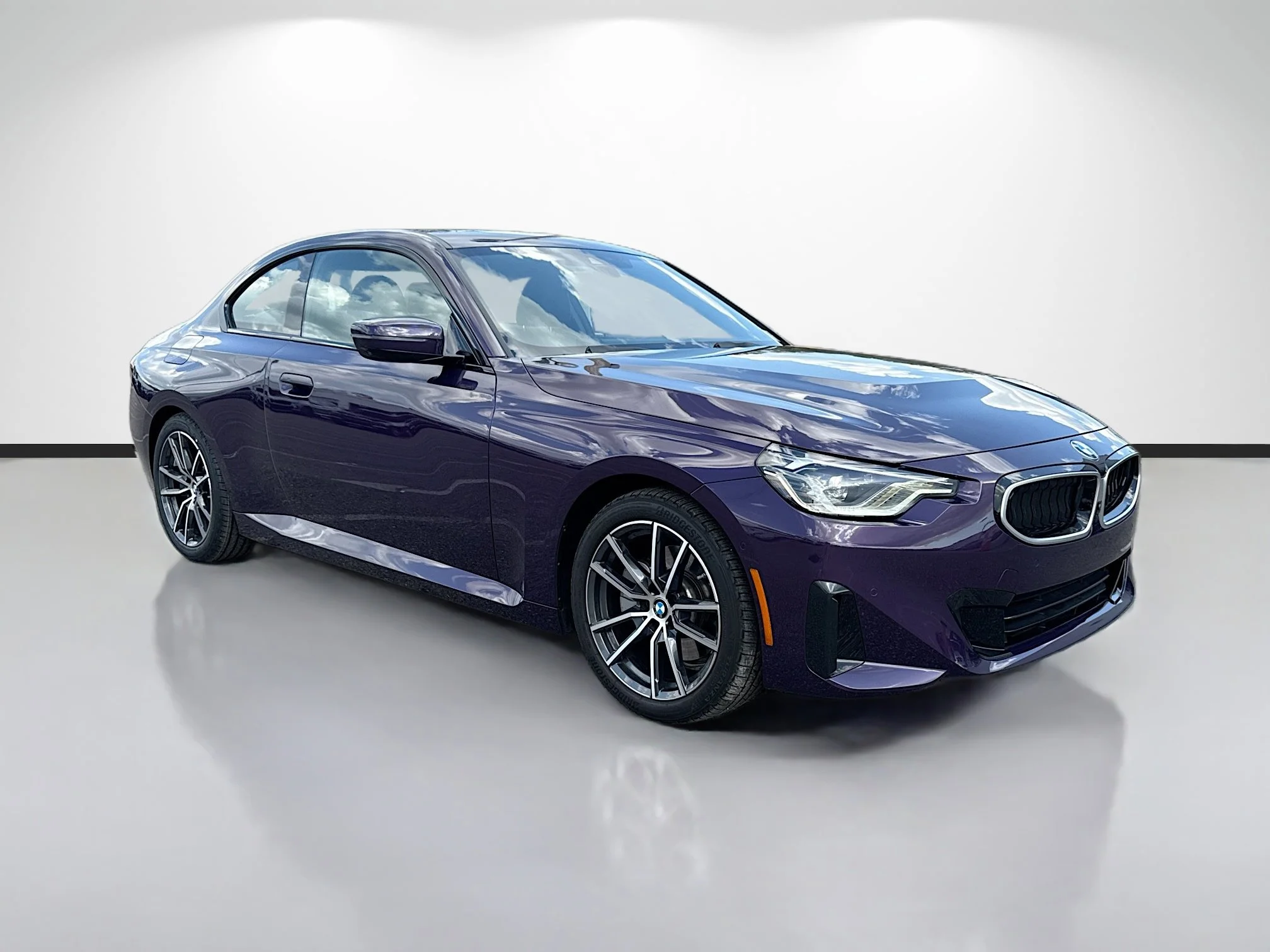 2025 BMW 2 Series 230i Coupe's photo