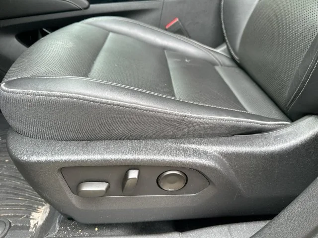 Used 2021 Black Buick Essence image 45