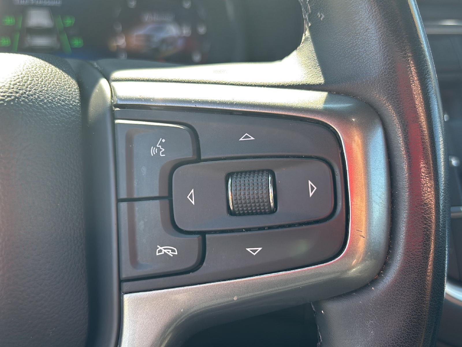 Used 2024 Summit White Chevrolet Z71 image 21