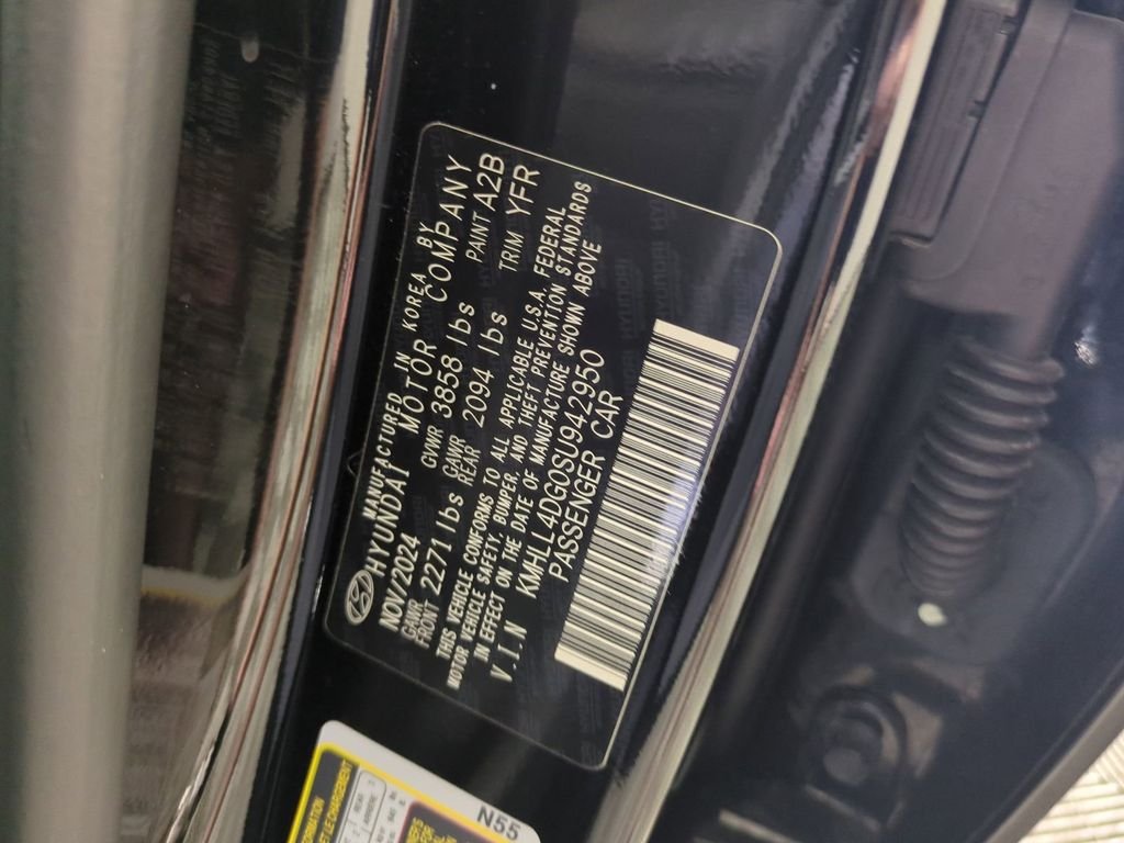 2025 Hyundai Elantra SE - Photo 36