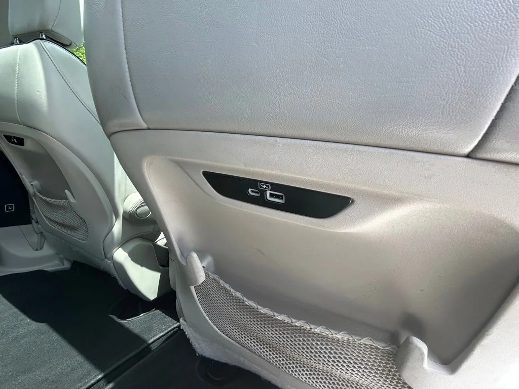 Used 2021 Gray Chrysler Limited image 38