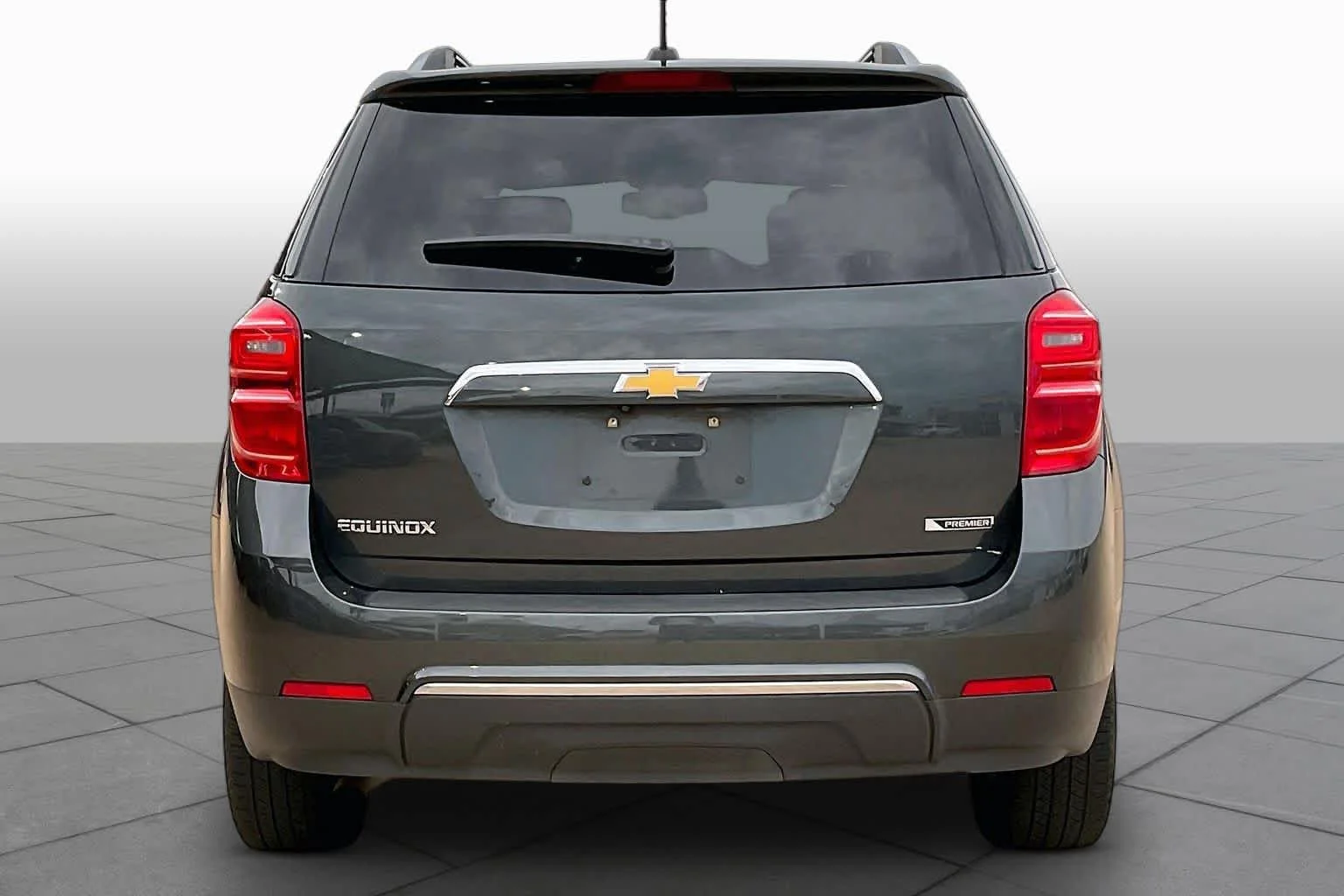 Used 2017 Nightfall Gray Metallic Chevrolet Premier image 5