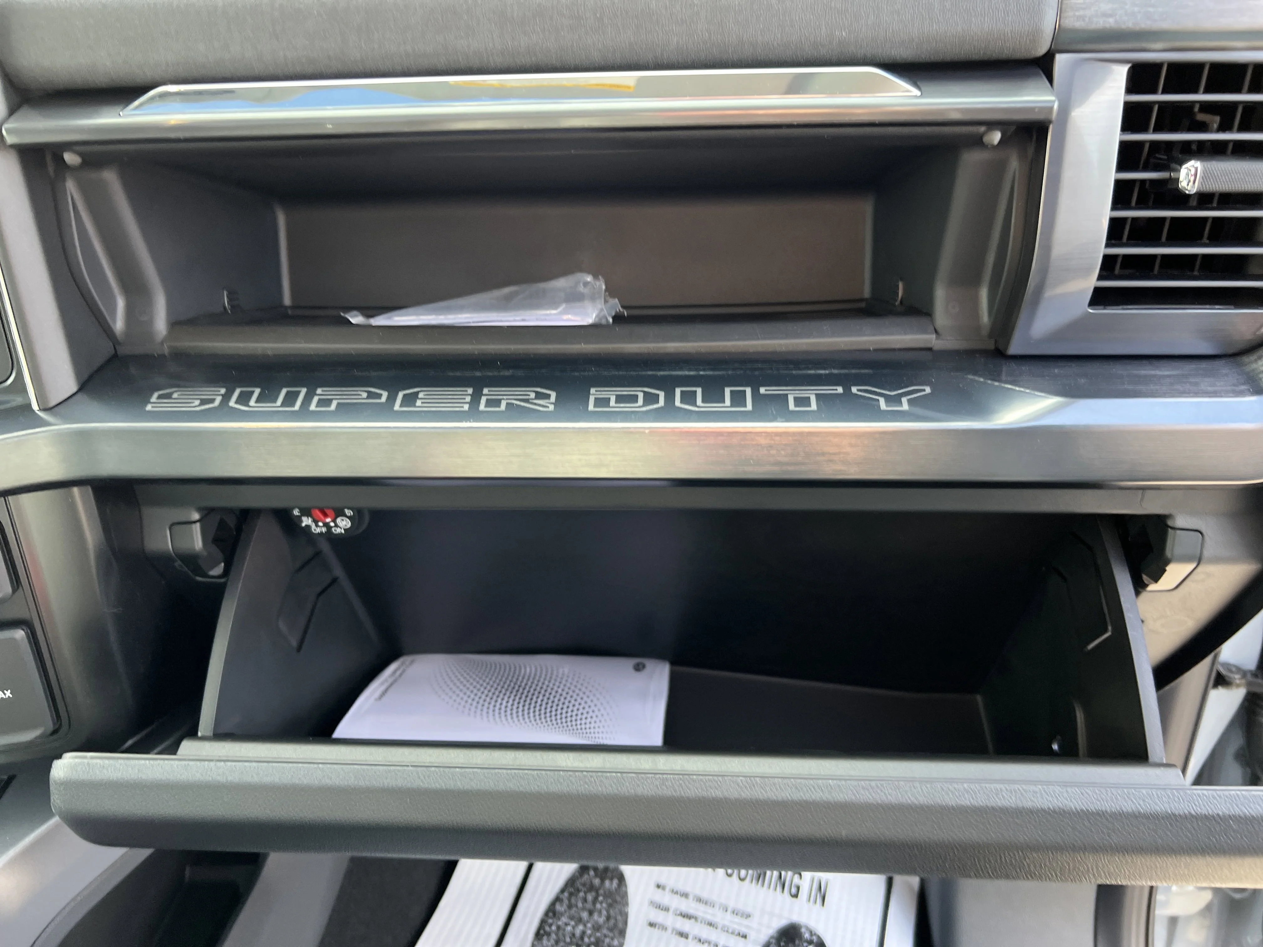 2025 Ford F-350 Super Duty Lariat - Photo 46