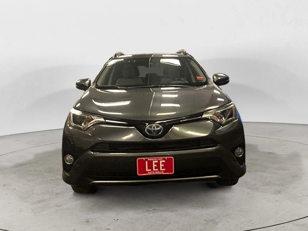 Used 2018 Magnetic Gray Toyota XLE image 8