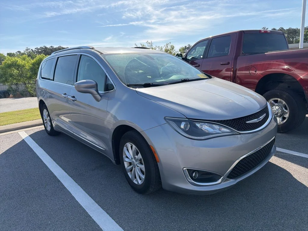 2018 Chrysler Pacifica Touring L Plus