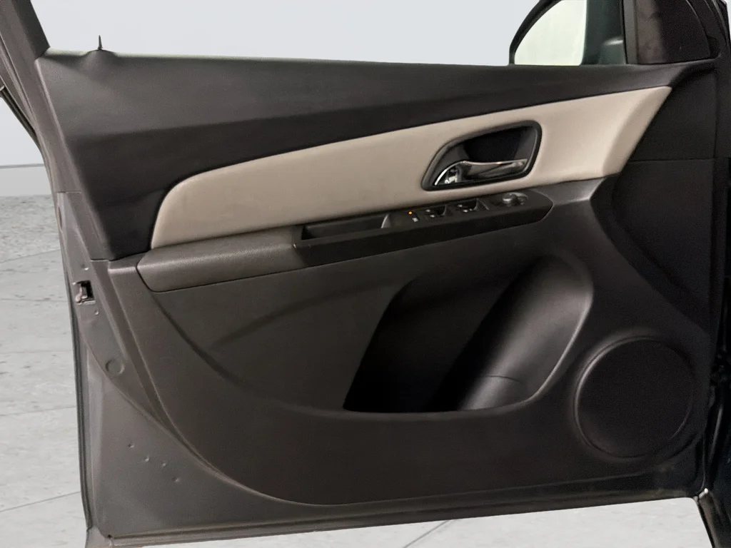 Used 2013 Gray Chevrolet LS image 22
