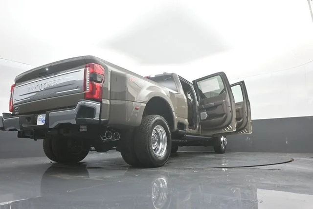 New 2026 Marsh Gray Ford F-350® King Ranch® image 45