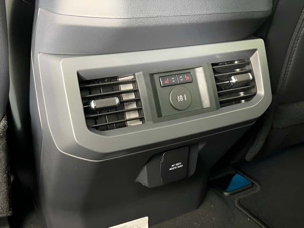 New 2026 Carbonized Gray Metallic Ford F-350® Lariat® image 20