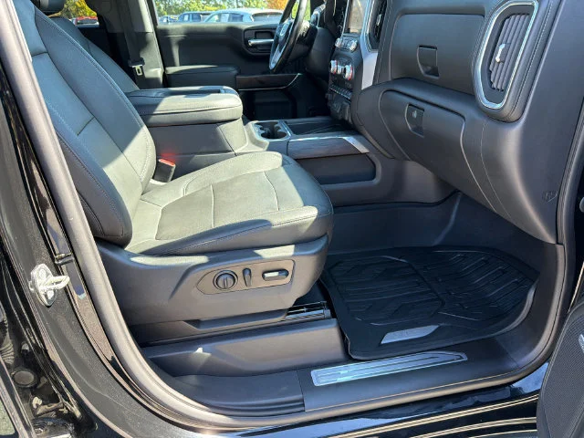 Used 2021 ONYX BLACK GMC SLT image 13