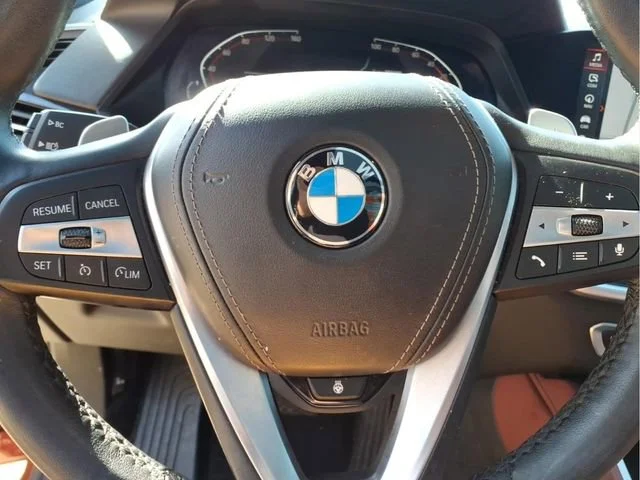 Used 2021  BMW xDrive40i image 18