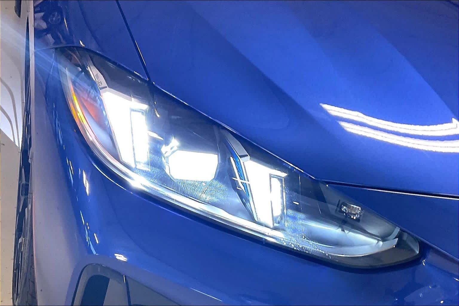New 2027 Portimao Blue Metallic BMW M440i image 13