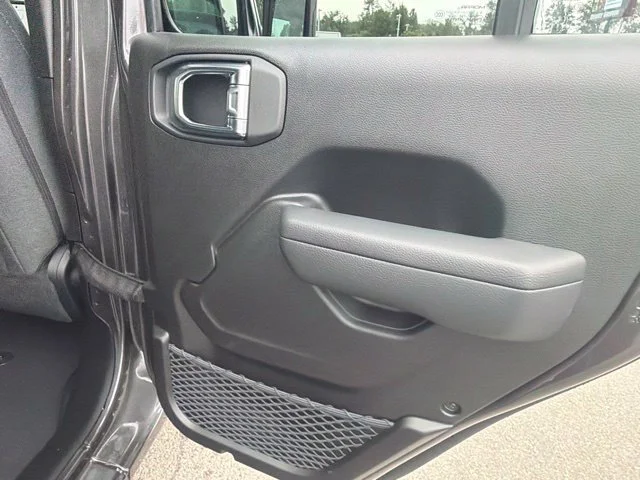 2025 Jeep Wrangler 4-Door Sport S - Photo 10