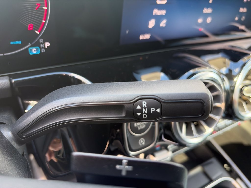New 2026 Polar White Mercedes-Benz GLA 250 image 23