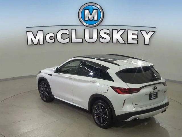 Used 2023 White INFINITI SPORT image 22
